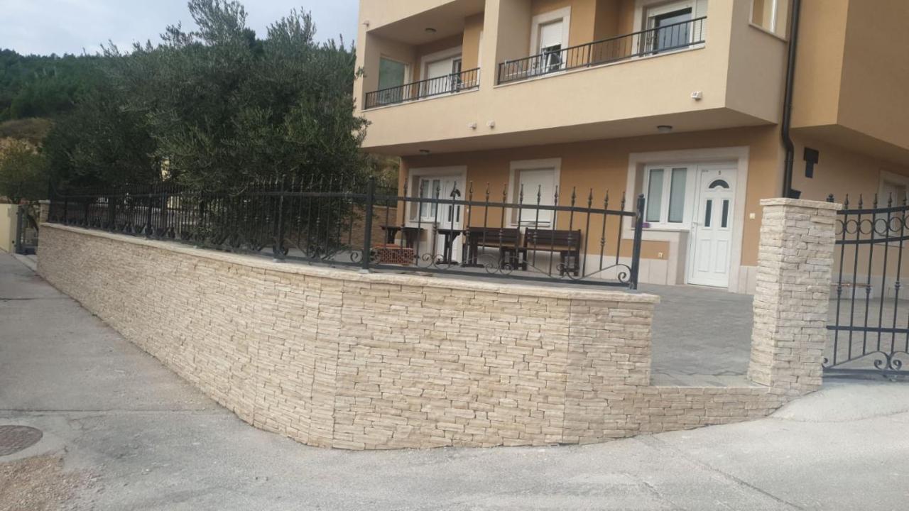 Hotel Ferdo 1 Makarska Exterior foto